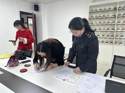 廣西南寧市發(fā)揮窗口服務(wù)職能推進(jìn)商標(biāo)品牌建設(shè)
